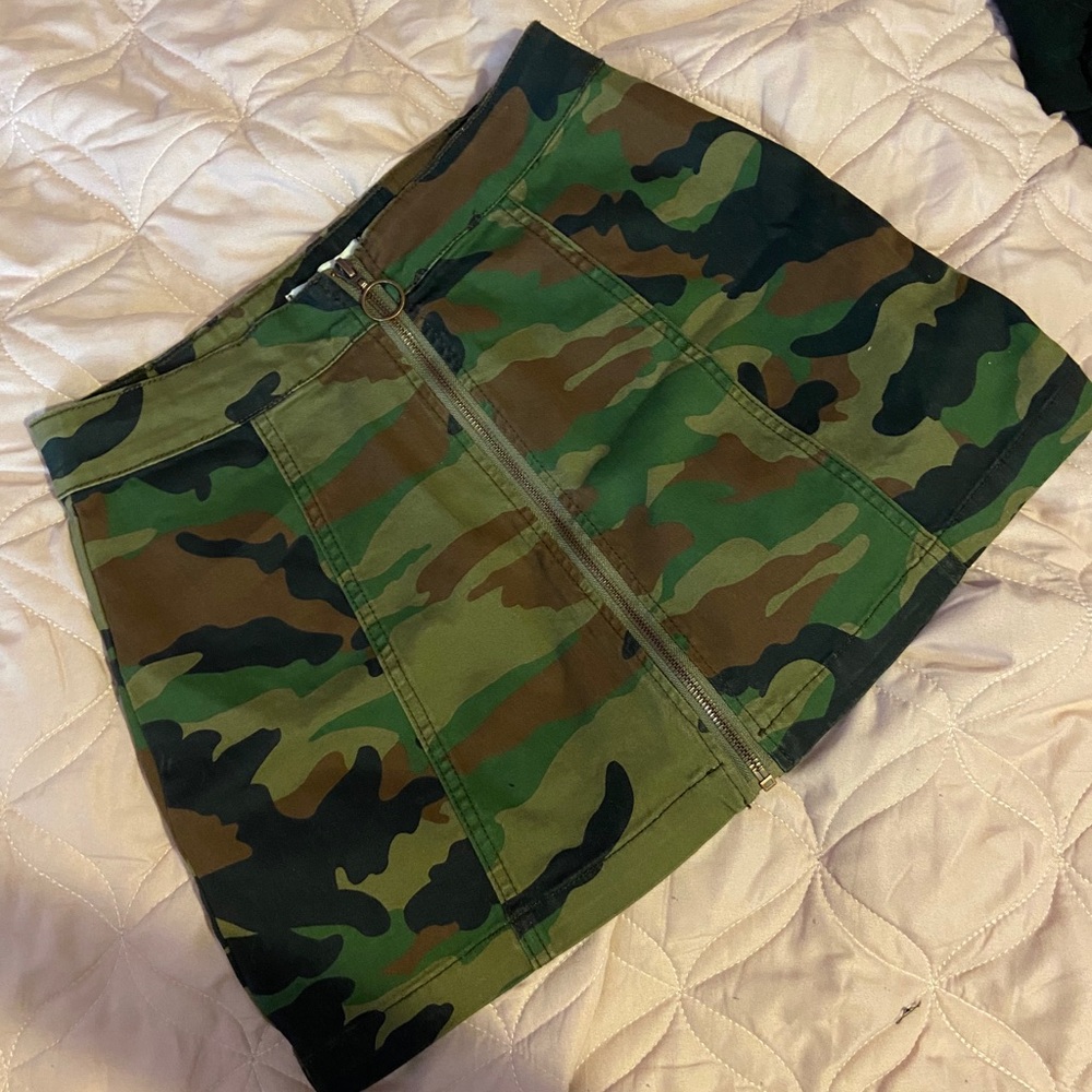 Camo skirt